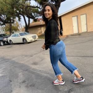 Meet your Posher, Brenda